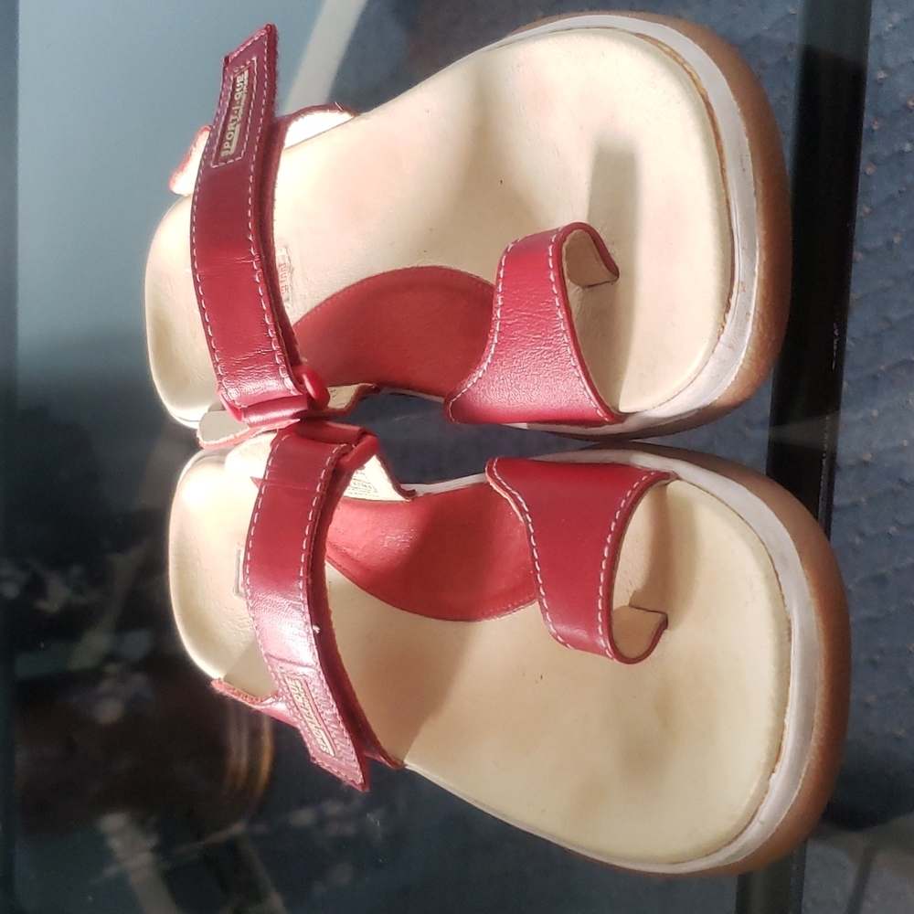 DONALD J PLINER SANDLES